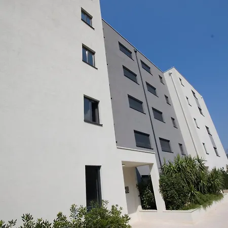 Lady Diana Apartmán *